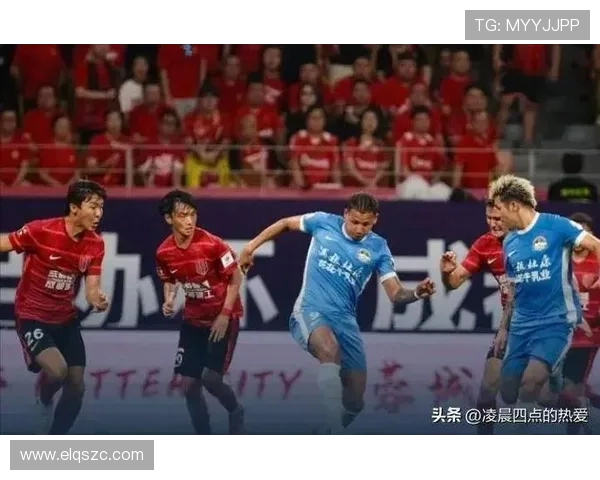 阿奇姆彭中柱周定洋失良机 成都与河南战平无进球 阿奇姆彭中柱周定洋失良机 成都与河南战平无进球