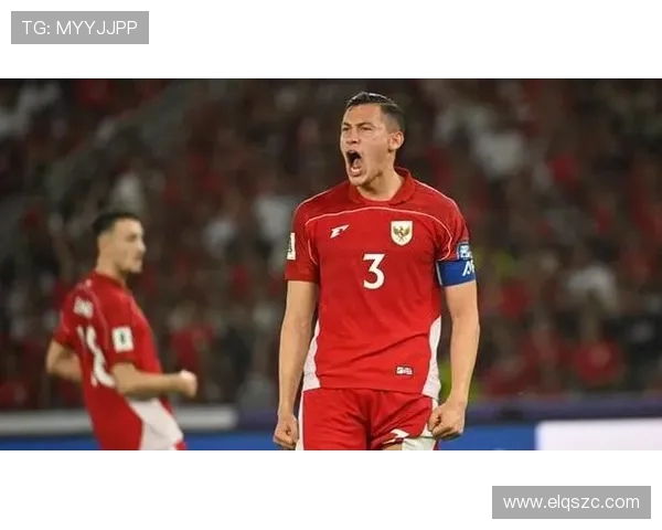 印尼球迷比赛中疯狂投水瓶 伊泽斯队长挺身制止场面失控